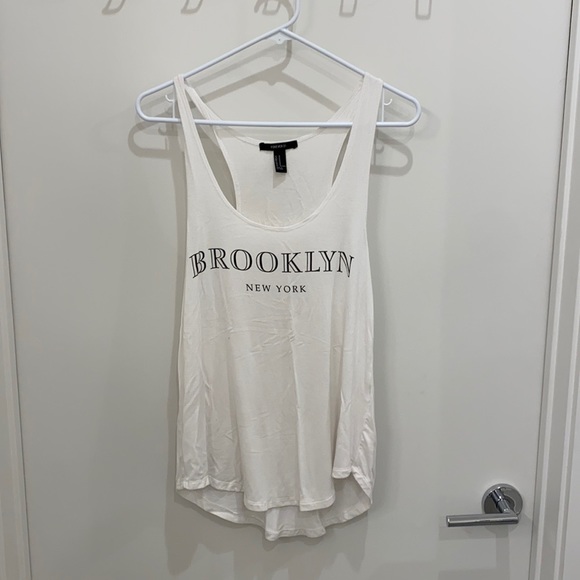 Women’s clothing - Picture 8 of 8